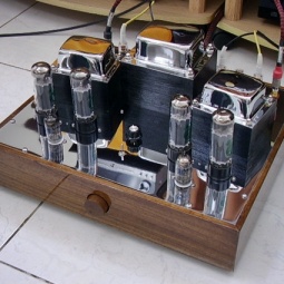 EL34-6AN8 Push-pull Amplifier (Dynaco ST-70 v2008-1122)
